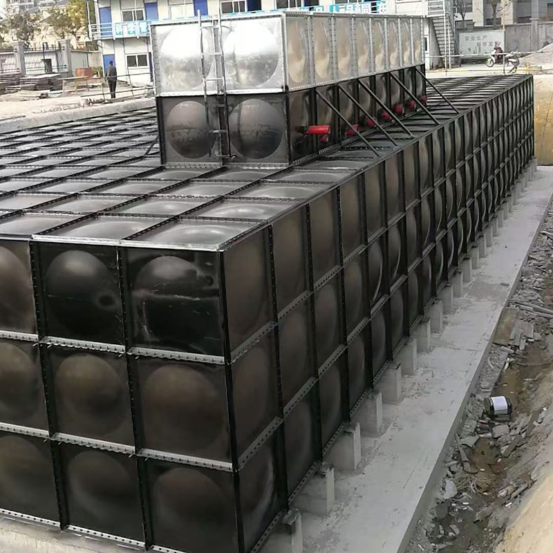 Tanque de água seccional montado no subsolo